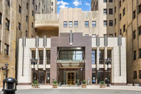 4 Beacon Way 225 #225, Jersey City, NJ 07304