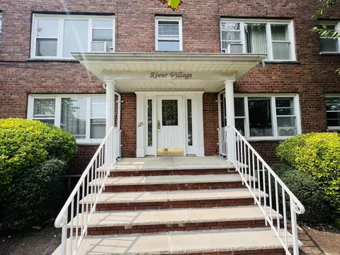 125 Hobart Ave 1d #1D, Rutherford, NJ 07070