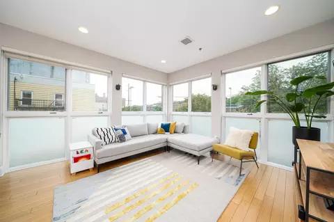 636 5th St #302, Hoboken, NJ 07030