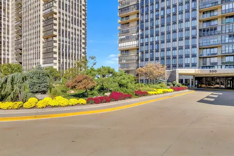 200 Winston Dr #615, Cliffside Park, NJ 07010