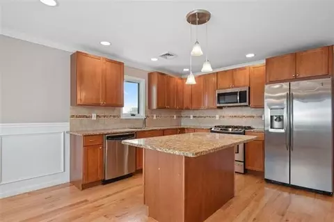 192 Orient St #2, Bayonne, NJ 07002
