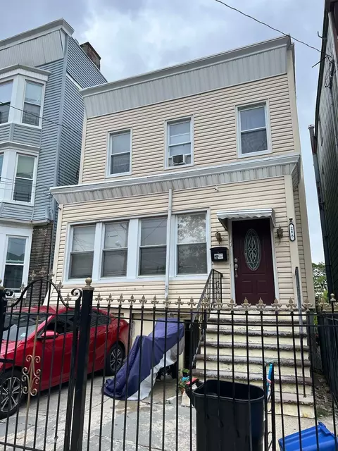 288 Princeton Ave, Jersey City, NJ 07305