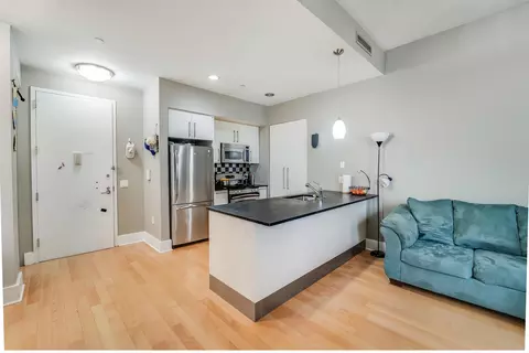 4 Beacon Way #1411, Jersey City, NJ 07304