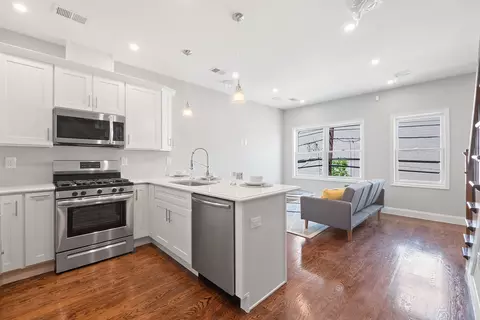 157 Laidlaw Ave 2 #2, Jersey City, NJ 07306