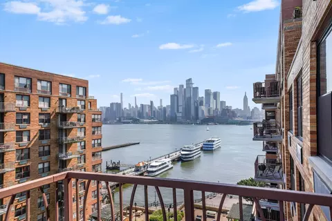 2 Constitution Ct #1114, Hoboken, NJ 07030