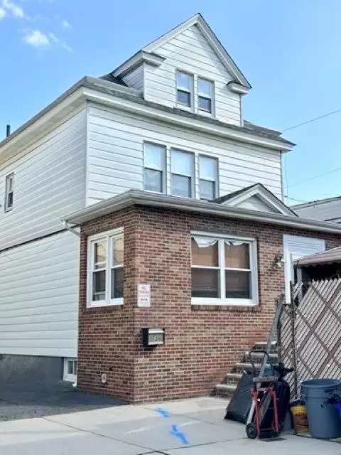 2 Stegman Ter, Jersey City, NJ 07305