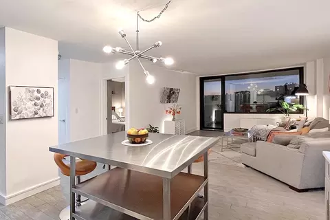 380 Mountain Rd #415, Union City, NJ 07087