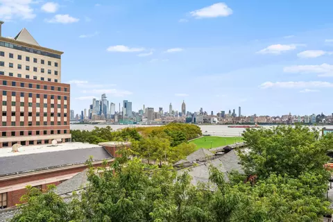 77 River St #19, Hoboken, NJ 07030