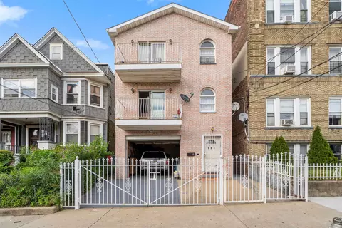 152 Virginia Ave, Jersey City, NJ 07304