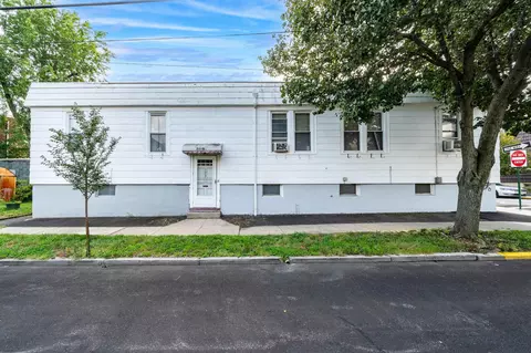 173 Centre Ave, Secaucus, NJ 07094