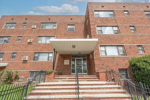 204 Woodcliff Ave #C4, North Bergen, NJ 07047