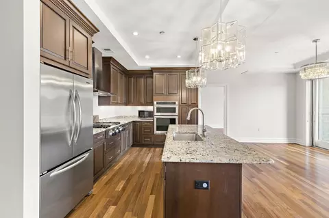 250 Henley Pl #403, Weehawken, NJ 07086