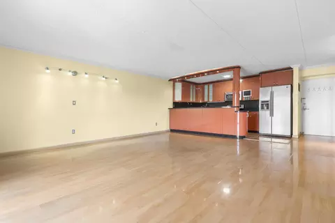 281 Park St #4H, Hackensack, NJ 07601