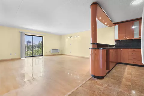 281 Park St #4H, Hackensack, NJ 07601 photo 2