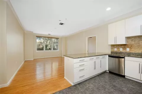 1300 Grand St #313, Hoboken, NJ 07030