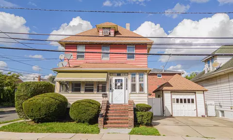 214 Front St, Secaucus, NJ 07094
