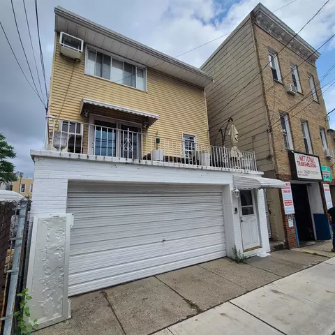 414 51st St, West New York, NJ 07093