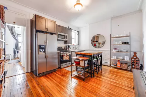 1122 Washington St #5, Hoboken, NJ 07030