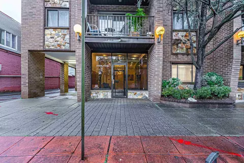 8305 Bergenline Ave #26-C6, North Bergen, NJ 07047