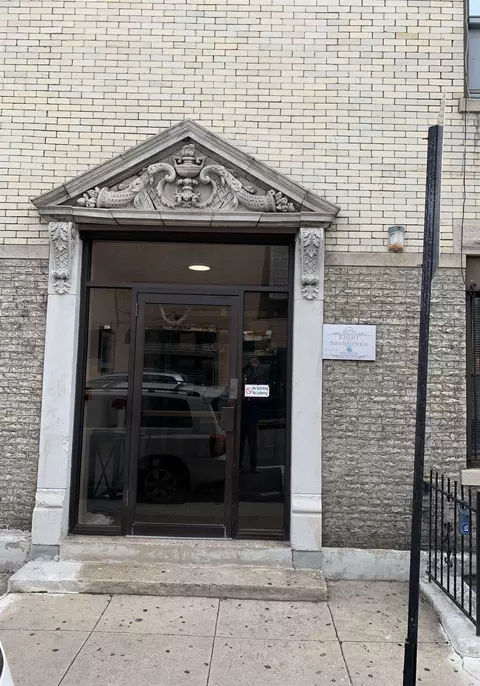 817 10th St #3B, Union City, NJ 07087