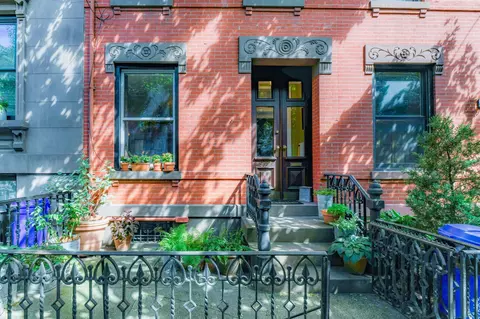 927 Bloomfield St, Hoboken, NJ 07030