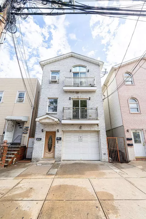 390 Union St, Jersey City, NJ 07304