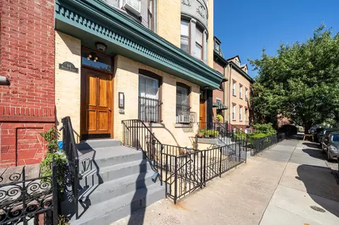 64 Mercer St #9, Jersey City, NJ 07302