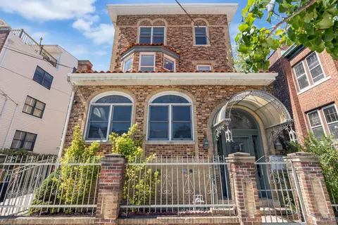 209 Palisade Ave #3, Union City, NJ 07087