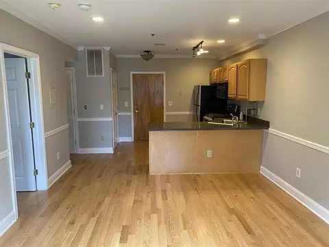 725 Jefferson St #8, Hoboken, NJ 07030