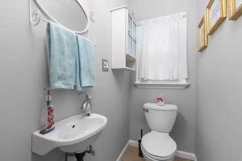 256 Maple St, Secaucus, NJ 07094 photo 8