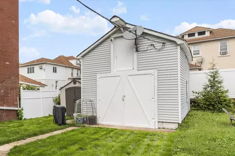 256 Maple St, Secaucus, NJ 07094 photo 18