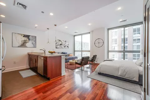 201 Luis M Marin Blvd #813, Jersey City, NJ 07302
