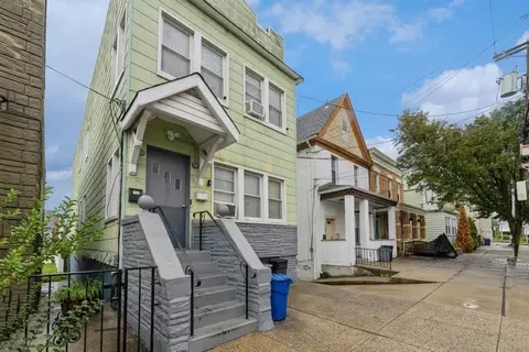 765 Irving Pl, Secaucus, NJ 07094