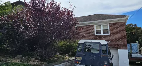 324 E Ruby Ave, Palisades Park, NJ 07650
