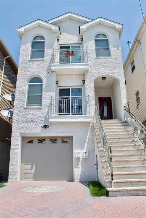 270 Seaview Ave, Jersey City, NJ 07305