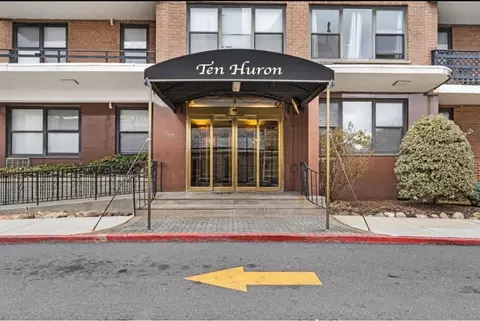 10 Huron Ave #17A, Jersey City, NJ 07306