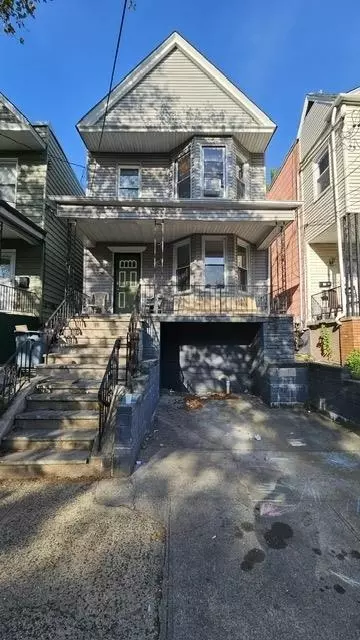 74 Bidwell Ave, Jersey City, NJ 07305
