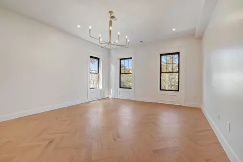 278 Pacific Ave #4, Jersey City, NJ 07304