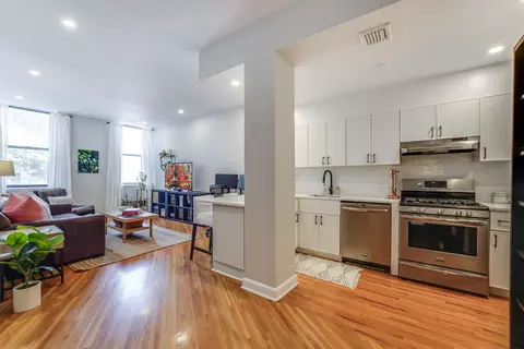 1021 Grand St #3B, Hoboken, NJ 07030