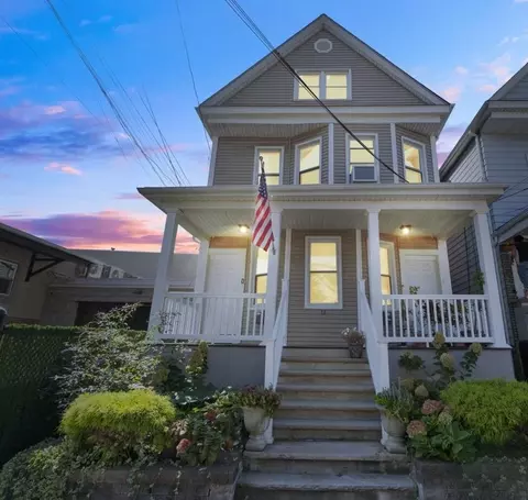 12 W 40th St, Bayonne, NJ 07002
