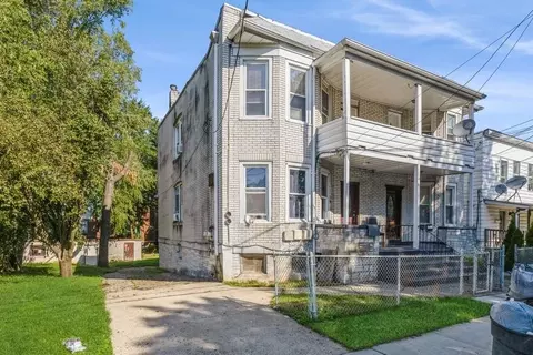 18 Foster St, Clifton, NJ 07011