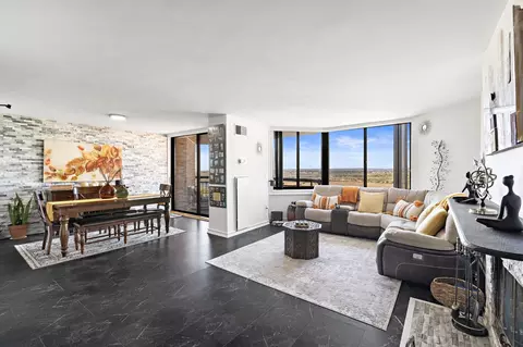 1810 Harmon Cove Tower #1810, Secaucus, NJ 07094
