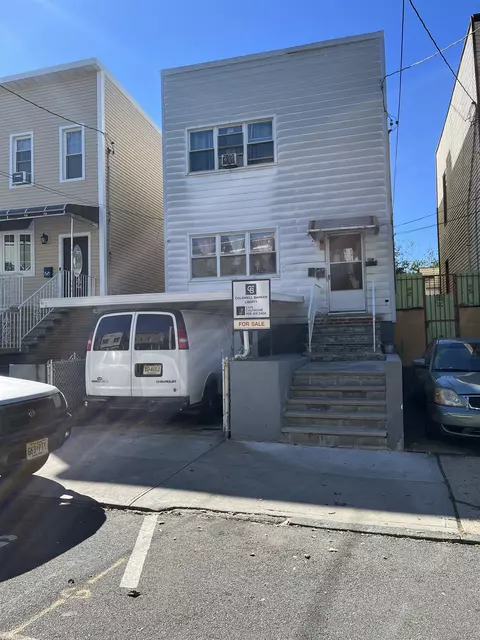 169 Lexington Ave, Jersey City, NJ 07304