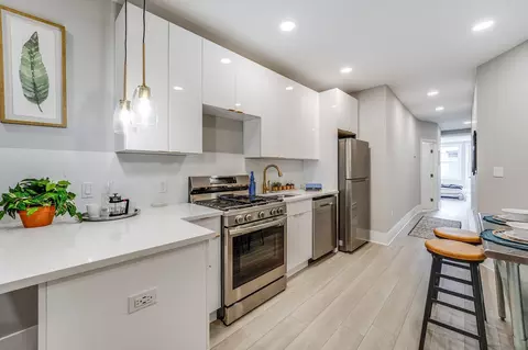 101 Zabriskie St #6, Jersey City, NJ 07307
