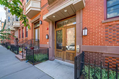 231 1st St #4A, Jersey City, NJ 07302