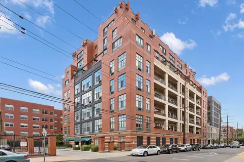 205 10th St #5L, Jersey City, NJ 07302