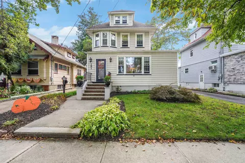 181 Cedar St, Ridgefield Park, NJ 07660