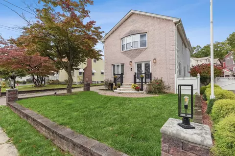 419 Riverside Ave, Rutherford, NJ 07070