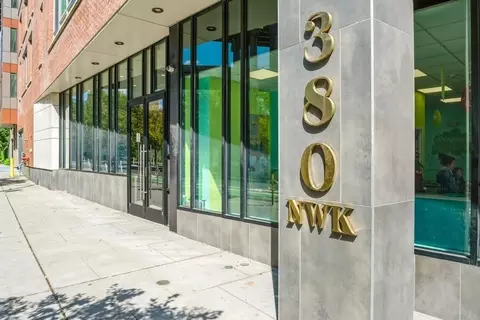 380 Newark Ave #305, Jersey City, NJ 07302