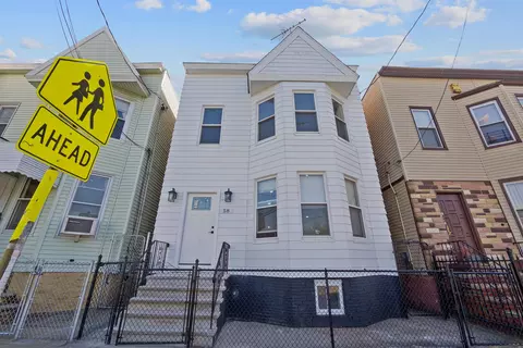58 Old Bergen Rd, Jersey City, NJ 07305